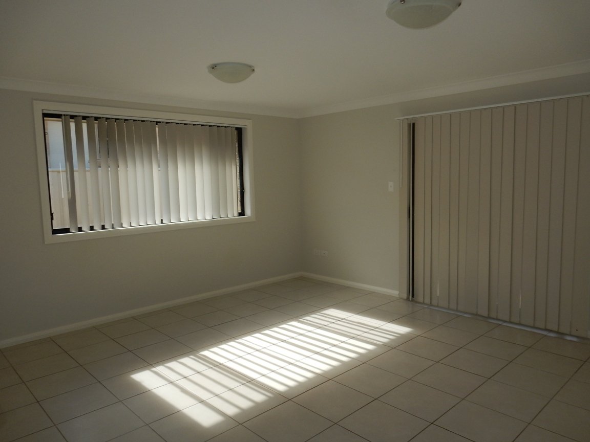 4a Red Cedar Cove OXLEY VALE 4