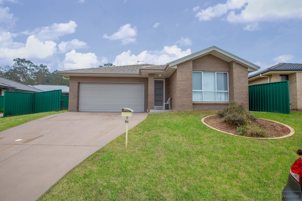 4A Shortland Drive RUTHERFORD 1