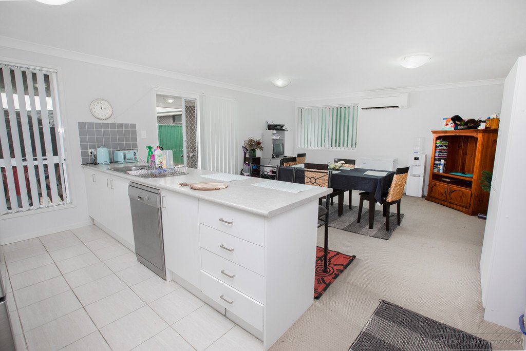 4A Shortland Drive RUTHERFORD 6