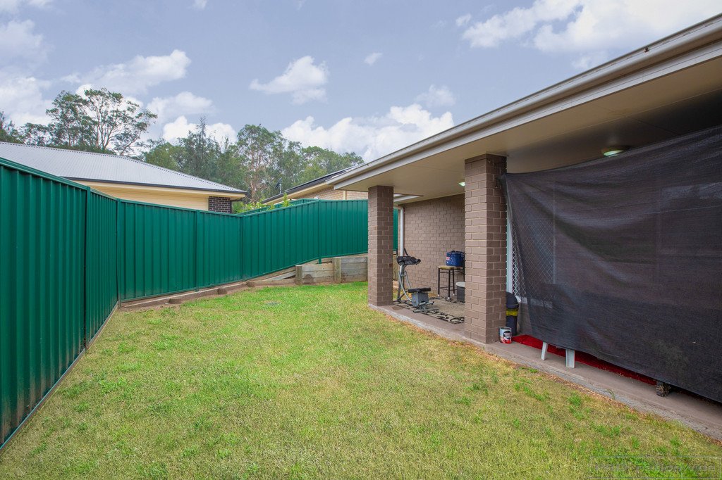 4A Shortland Drive RUTHERFORD 17