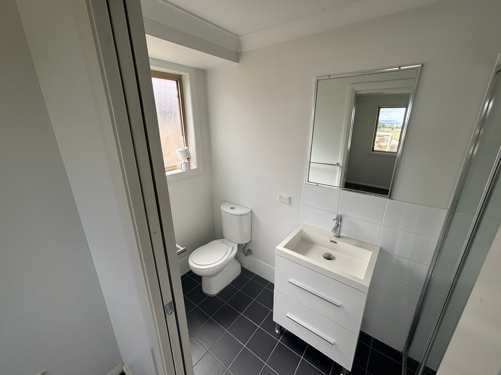 4a Tulipwood Crescent TAMWORTH 8