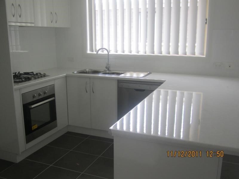 4a Tulipwood Crescent TAMWORTH 2