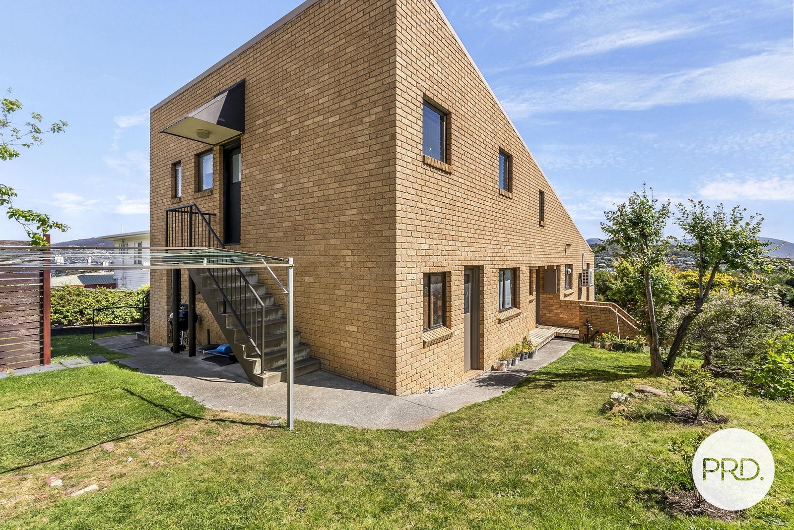 4A View Street BELLERIVE 9