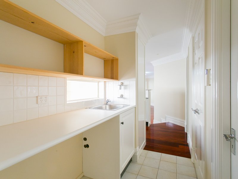 4a Widdicombe Street MYAREE 11