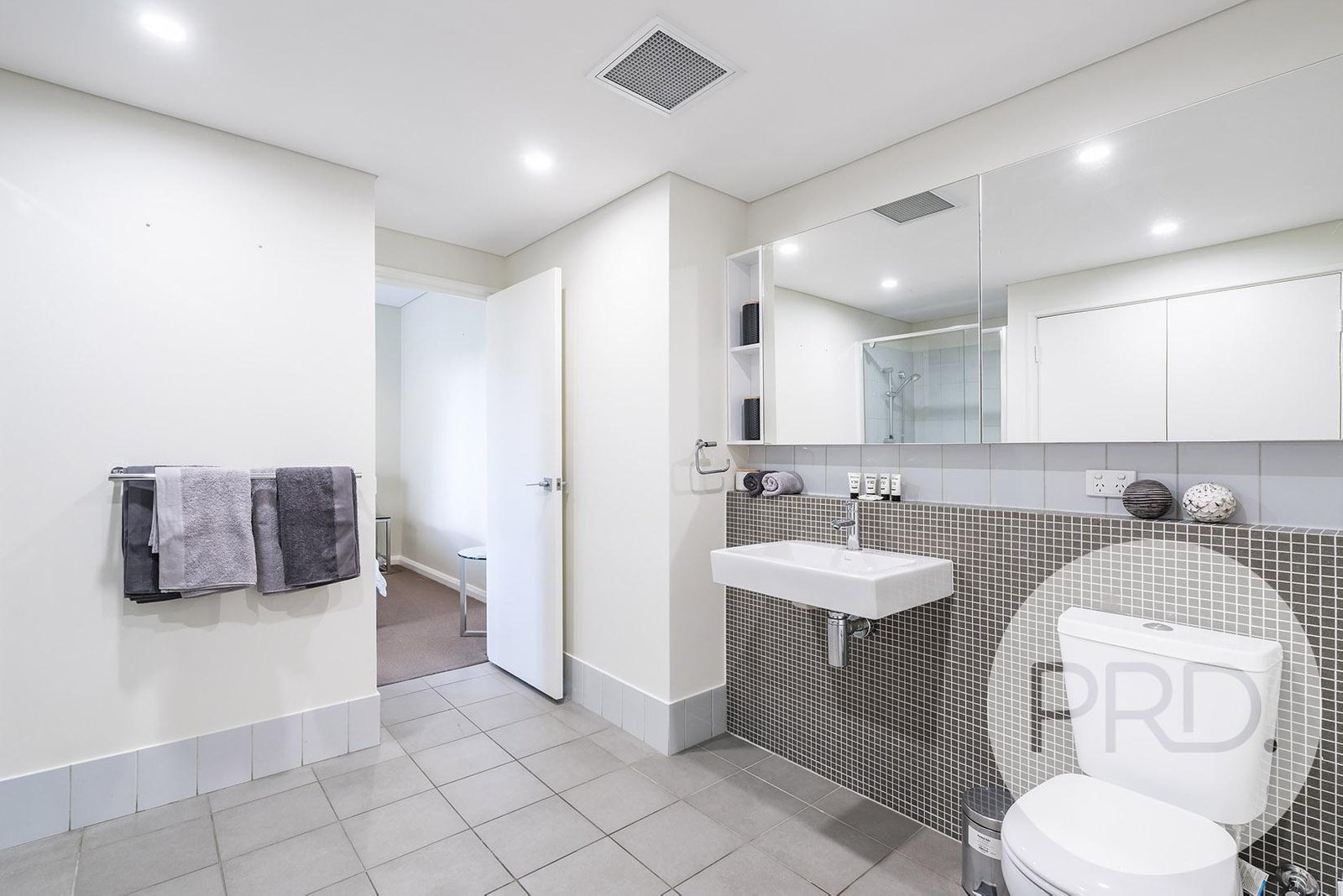 4A/1303 Hay Street WEST PERTH 12