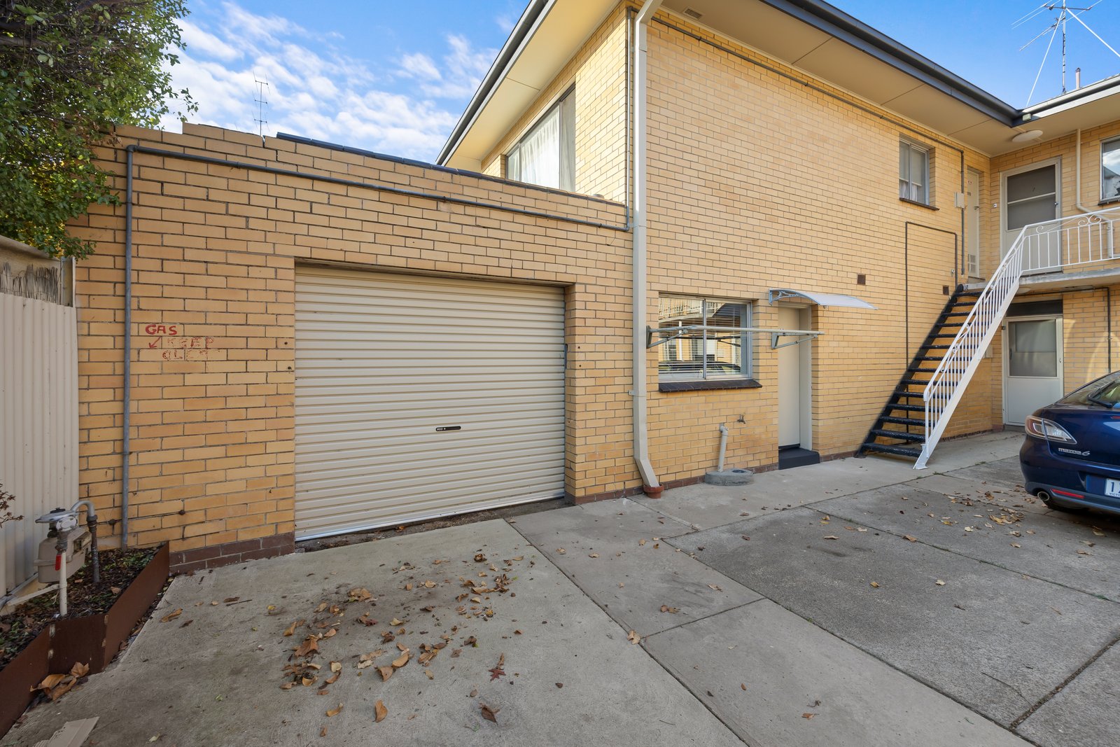 Gallery: 4a/222 Drummond Street South