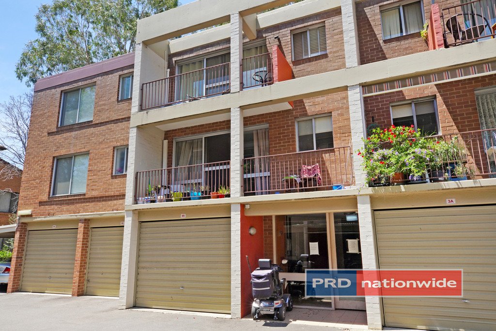 4A/9-19 York Road JAMISONTOWN 2