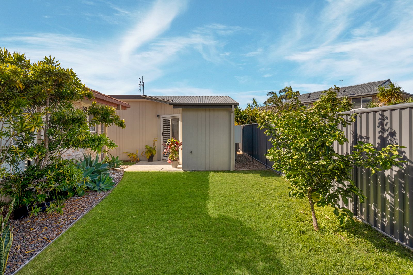 4B Daryl Drive VARSITY LAKES 8