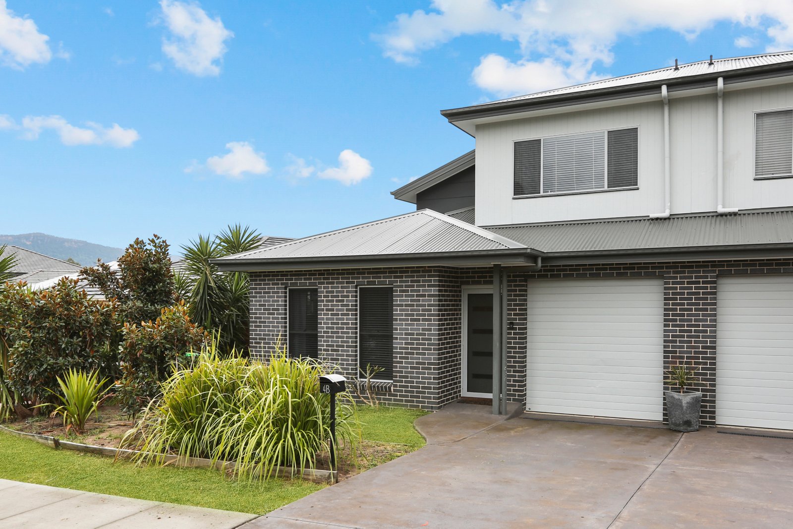 4b Kestrel Avenue HORSLEY 1
