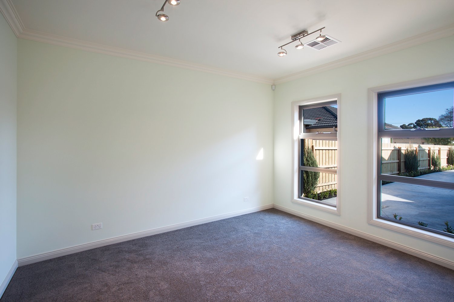 Gallery: 4b Loch Court