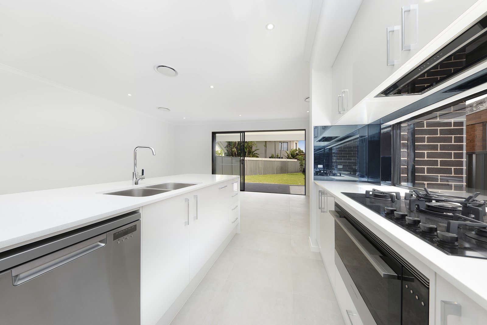 4B Warburton Street CHIFLEY 4