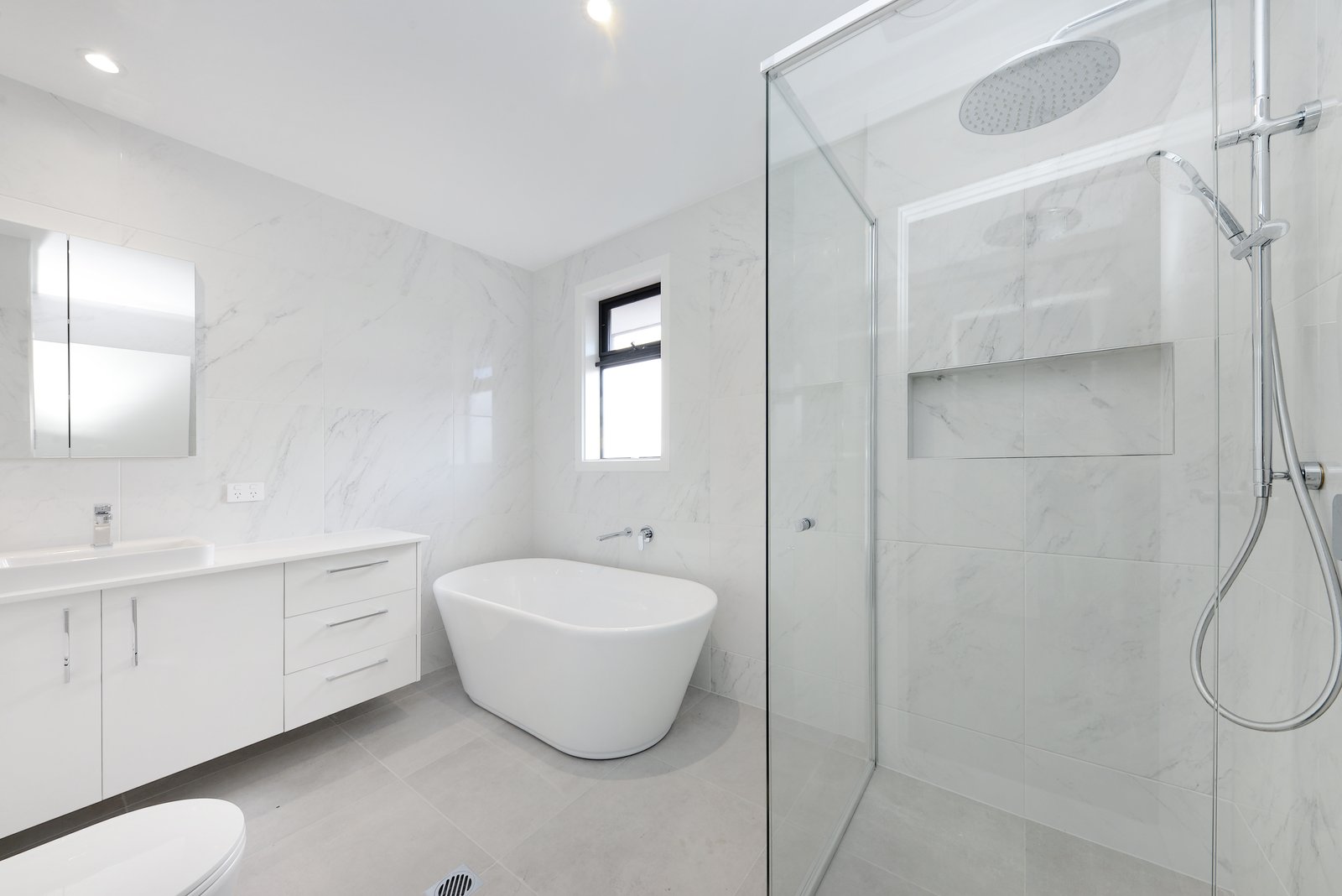 4B Warburton Street CHIFLEY 7