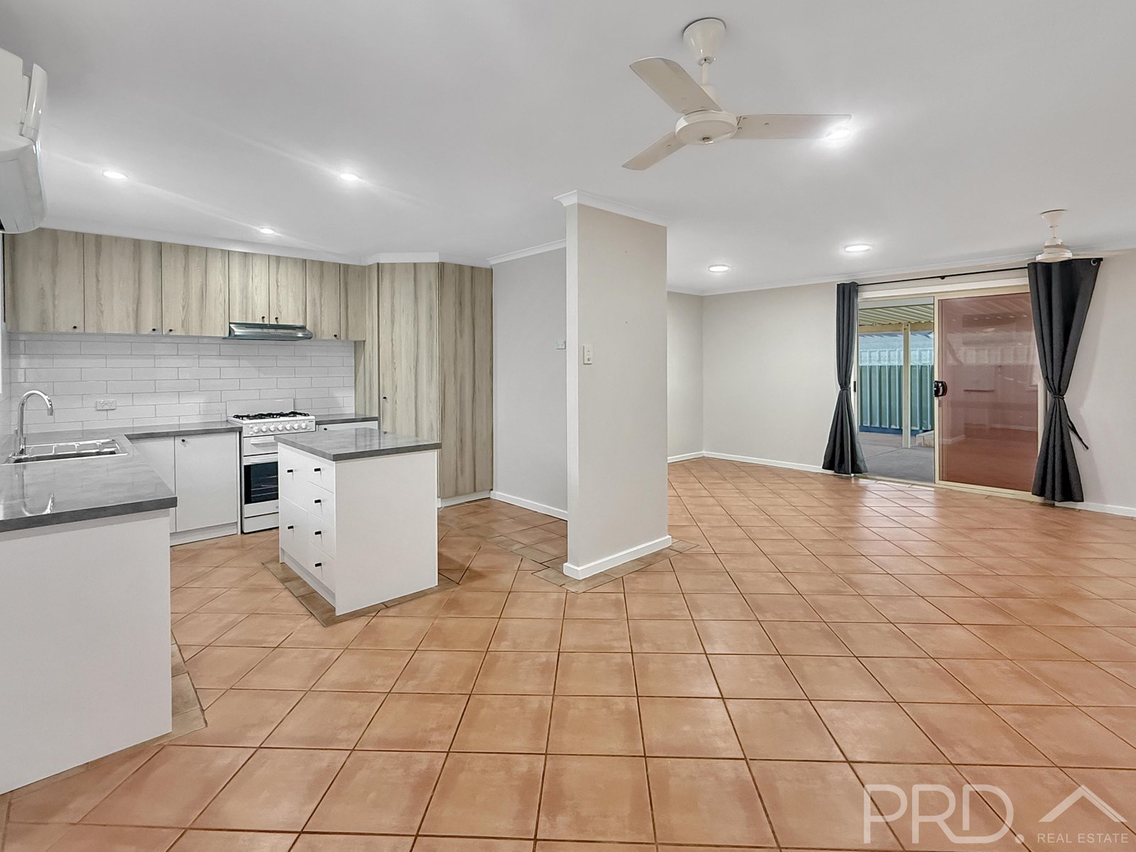 4G Wotherspoon Road MILLARS WELL 9