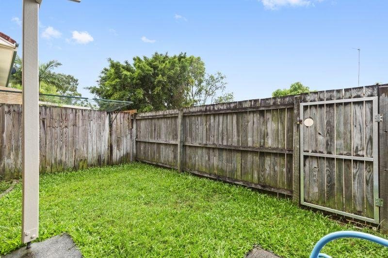 5/ 33 Mattocks Road BURLEIGH WATERS 8