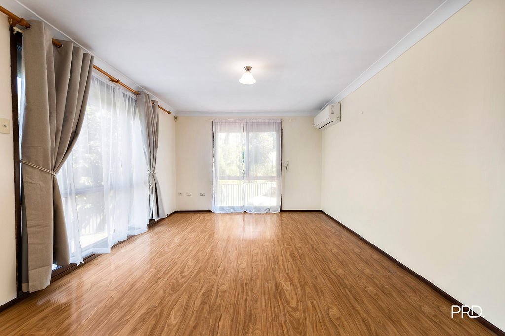 5 & 5A Holt Court PENRITH 5