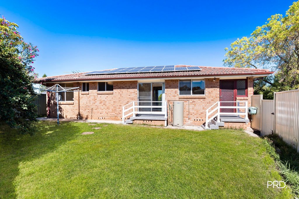 5 & 5A Holt Court PENRITH 13