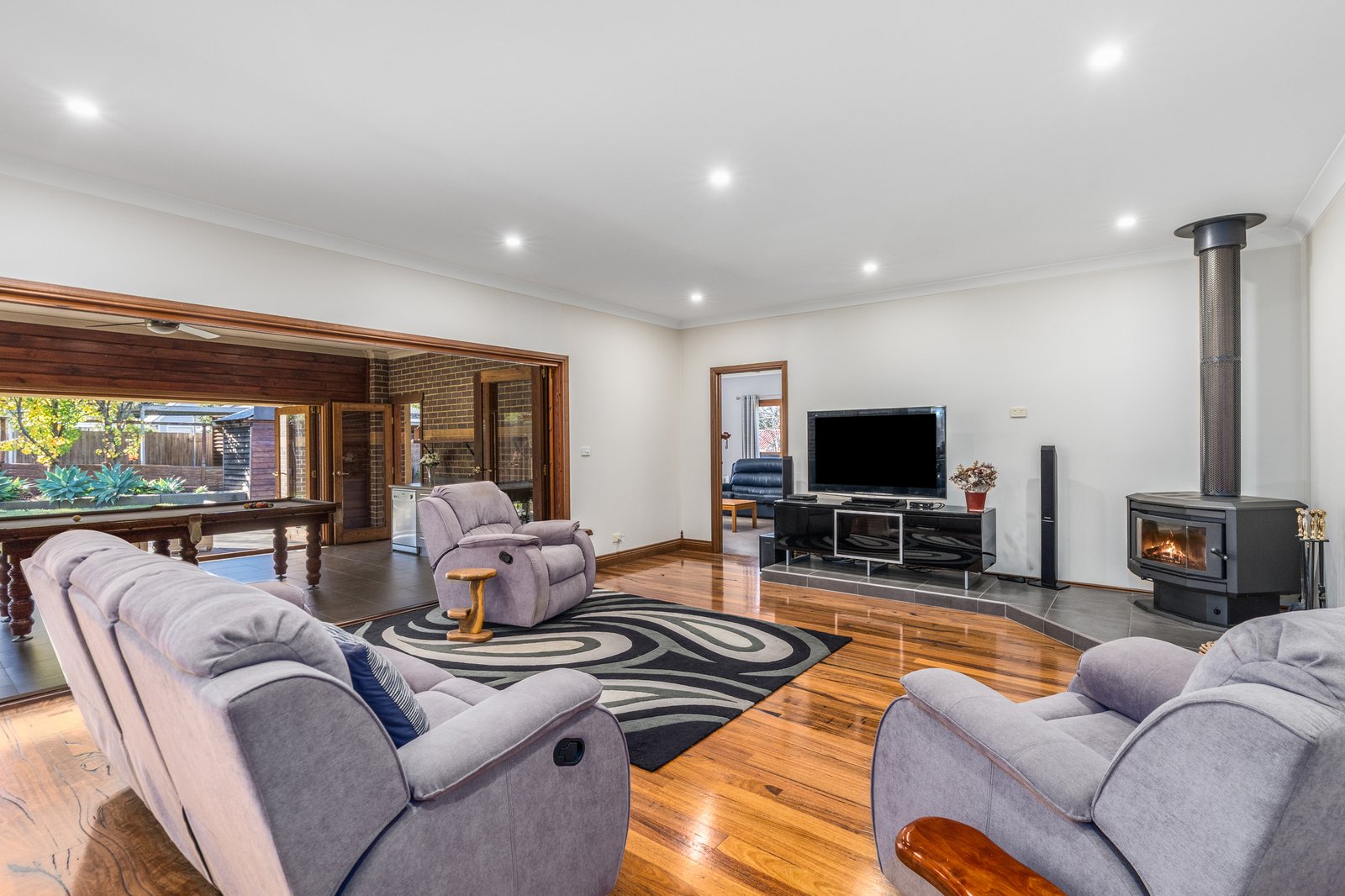 Gallery: 5-6 McLaren Court