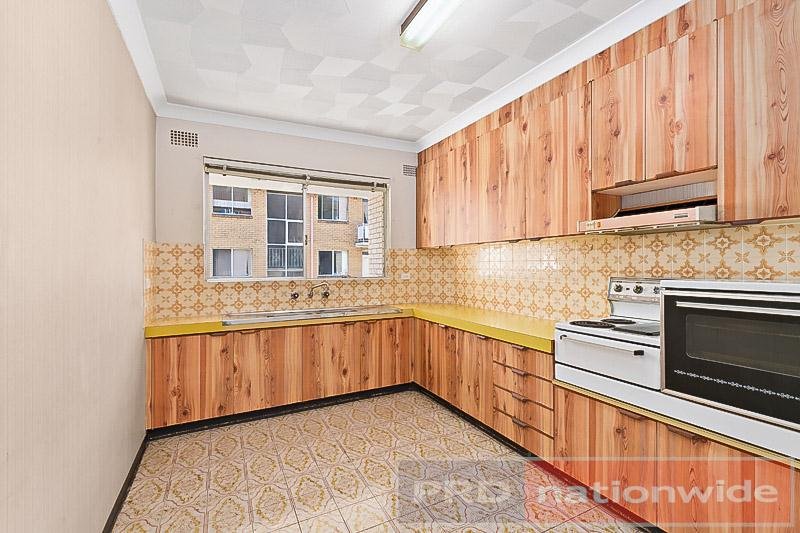 5 / 62 - 66 Park Road HURSTVILLE 3