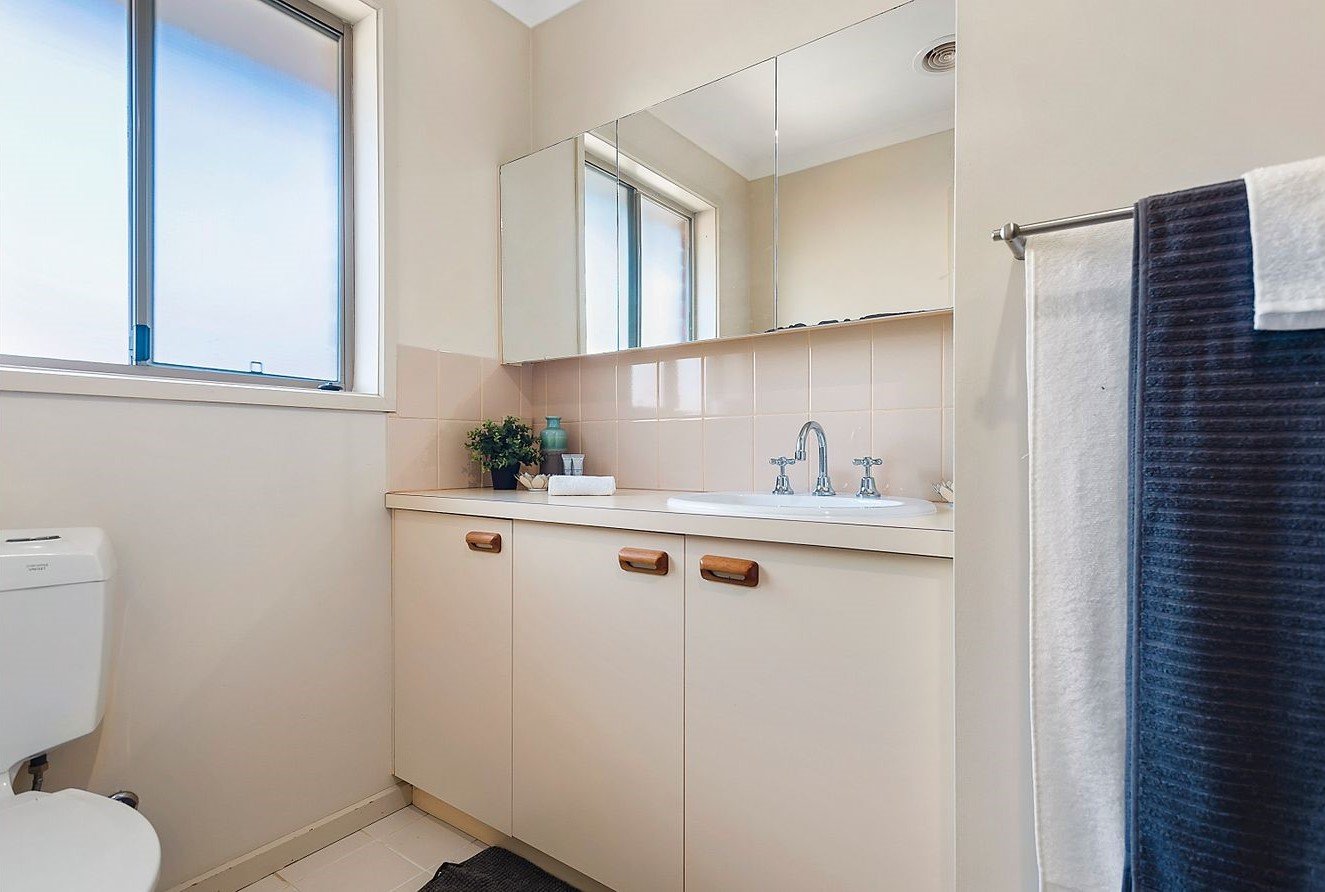 Real Estate and Property in 5 Acacia Court, Gisborne, VIC