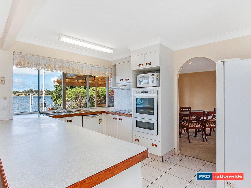 5 Acron Street ELANORA 2