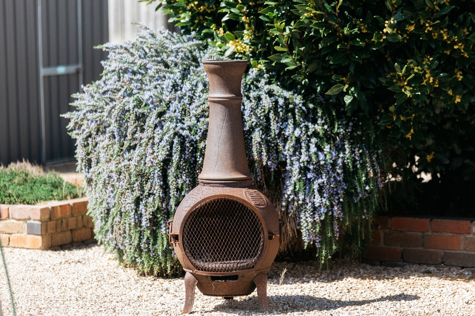 Real Estate and Property in 5 Adam Close, Woodend, VIC