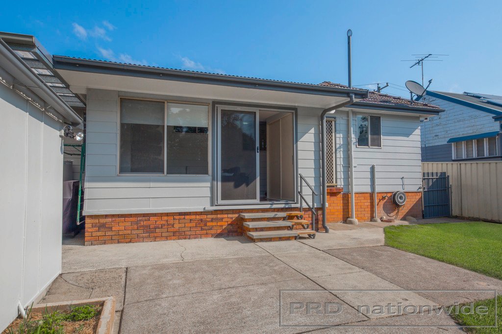 5 Addison Street BERESFIELD 19