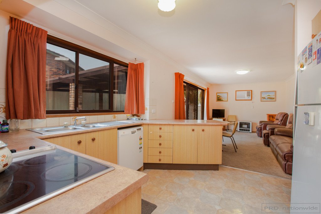 5 Adele Crescent ASHTONFIELD 5