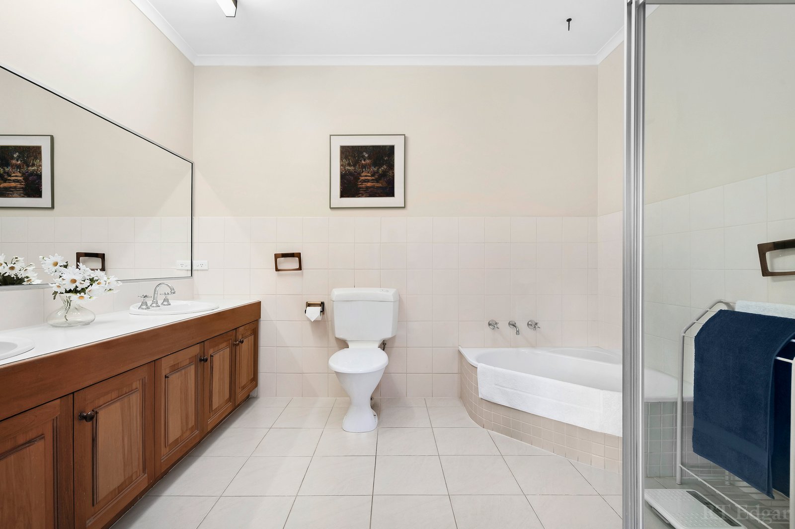 Real Estate and Property in 5 Adella Place, Templestowe, VIC