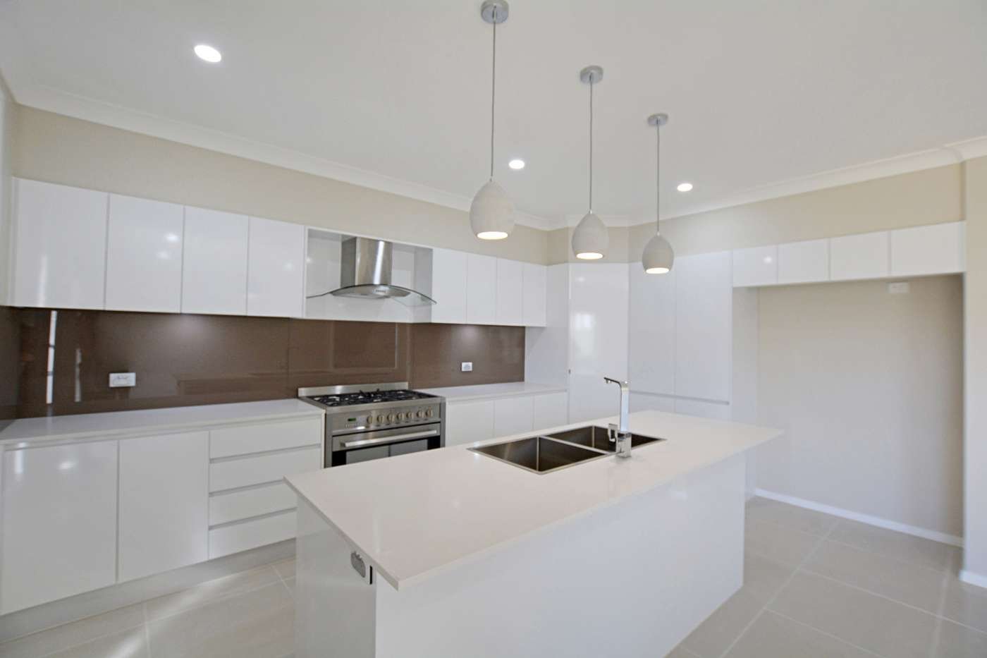5 Agnes Way JORDAN SPRINGS 3