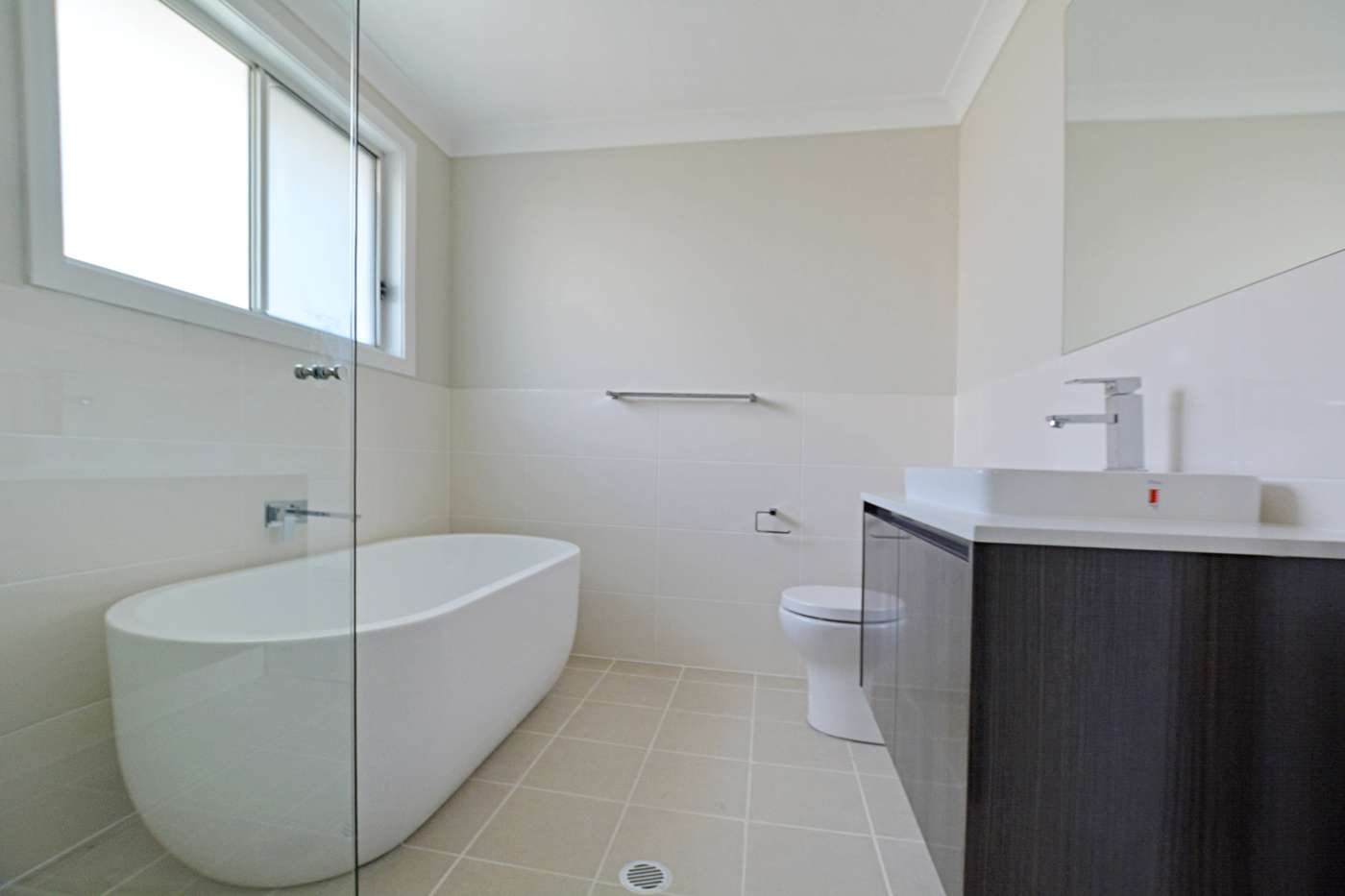 5 Agnes Way JORDAN SPRINGS 5