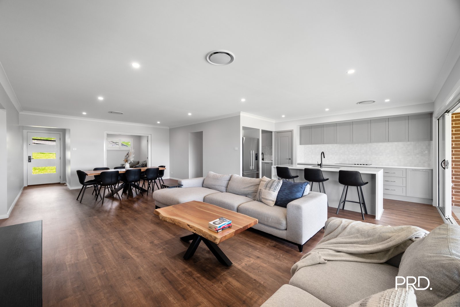 5 Albanis Close SOUTH MAROOTA 4