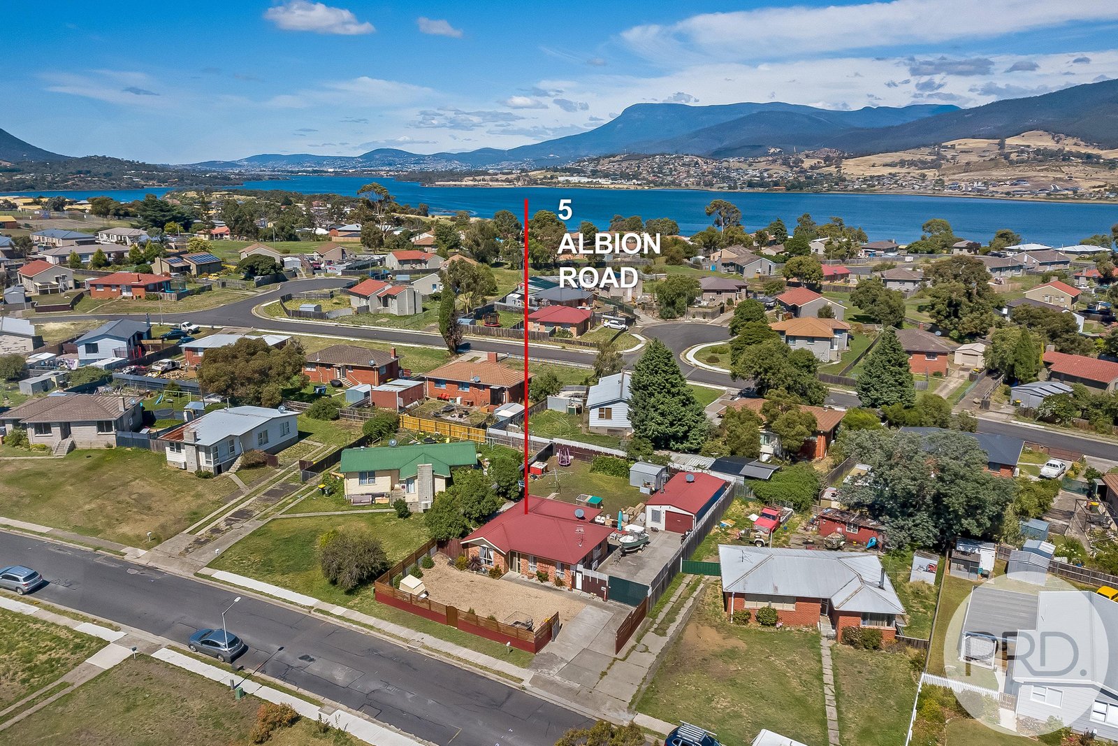 5 Albion Road BRIDGEWATER 17