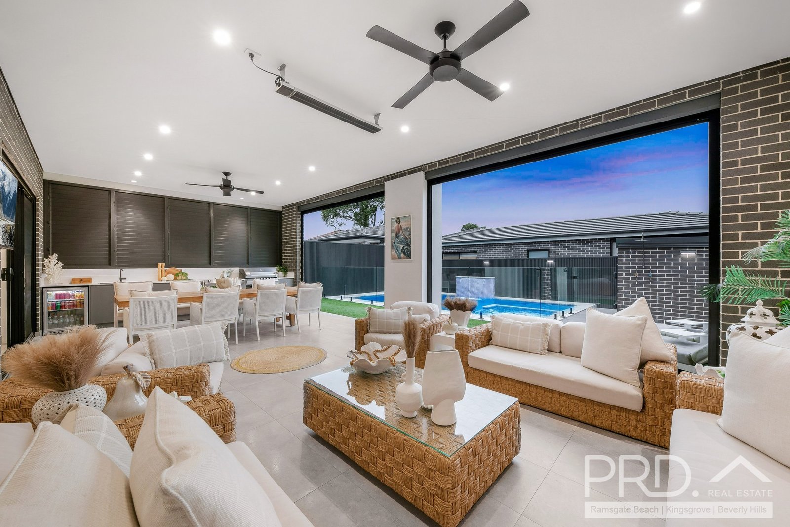 5 Albion Street ROSELANDS 9