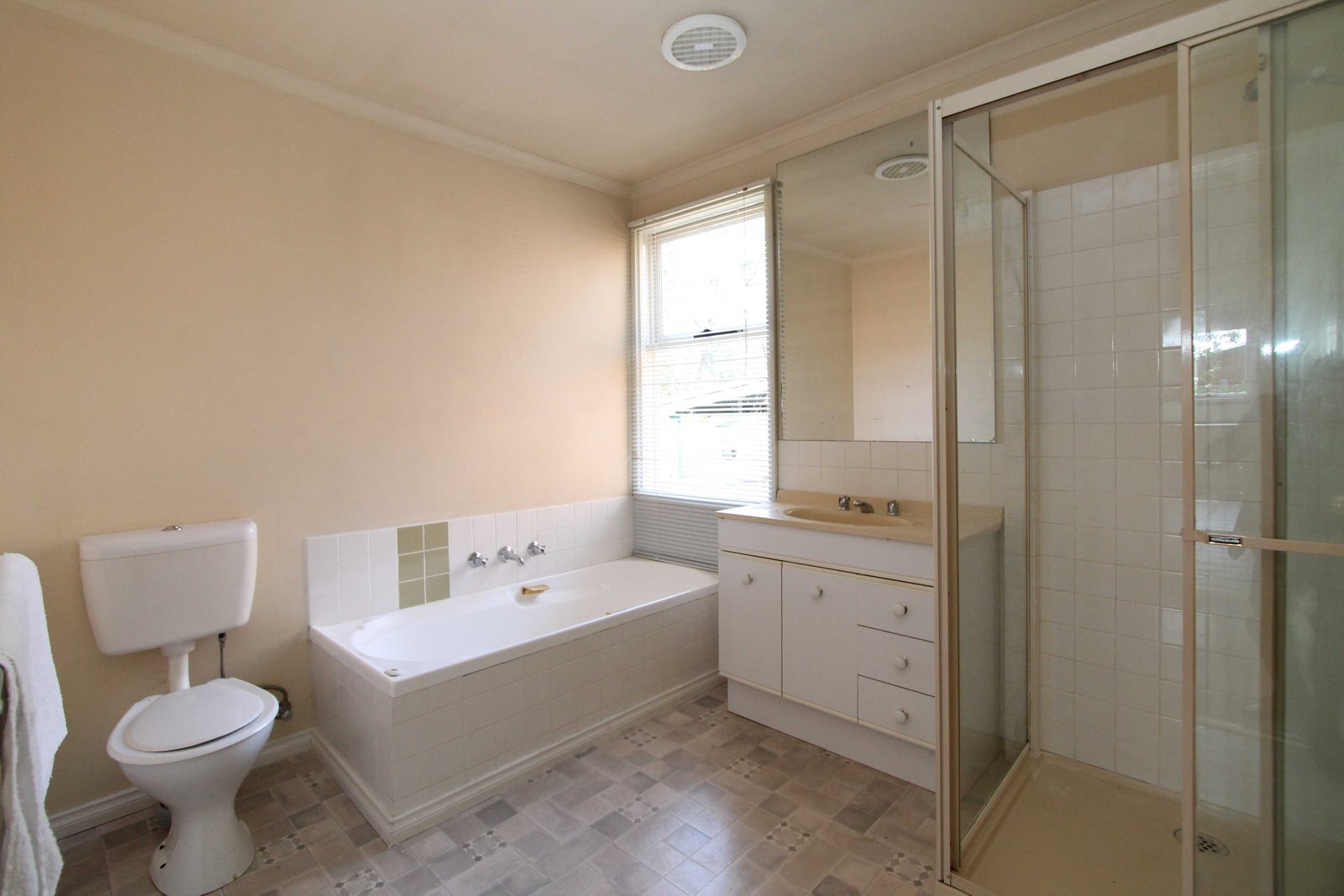 5 Alexander Court CRESWICK 10