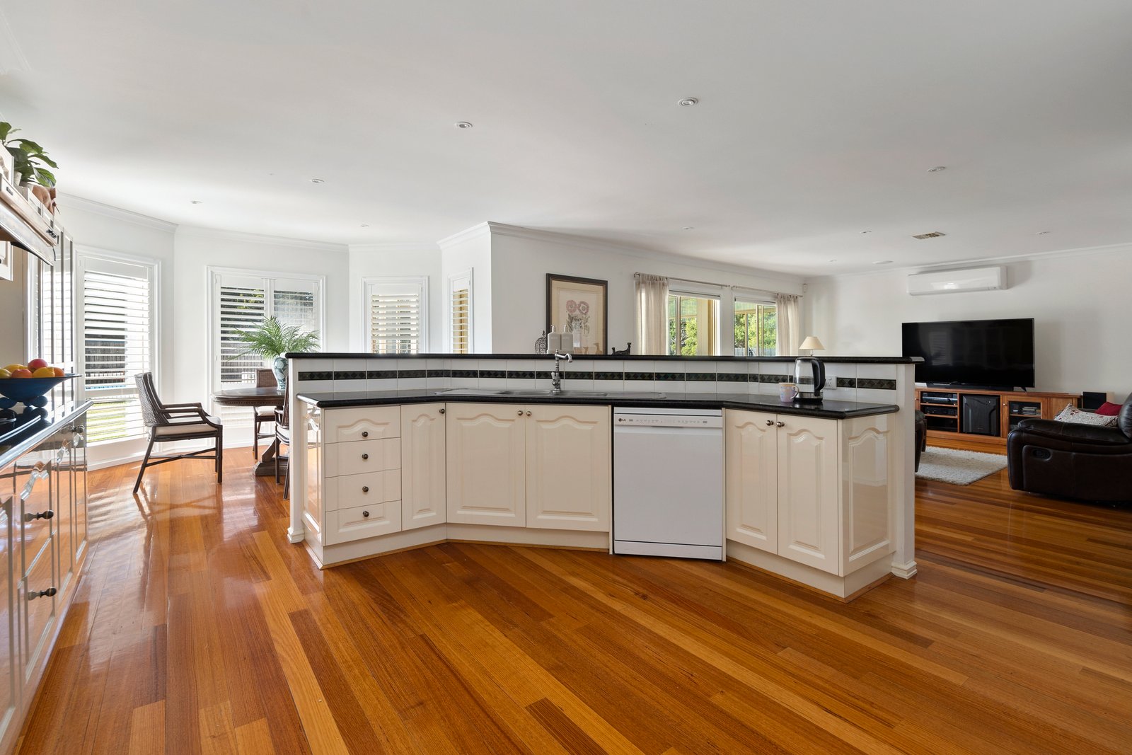 Real Estate and Property in 5 Alexandra Crescent, Rye, VIC