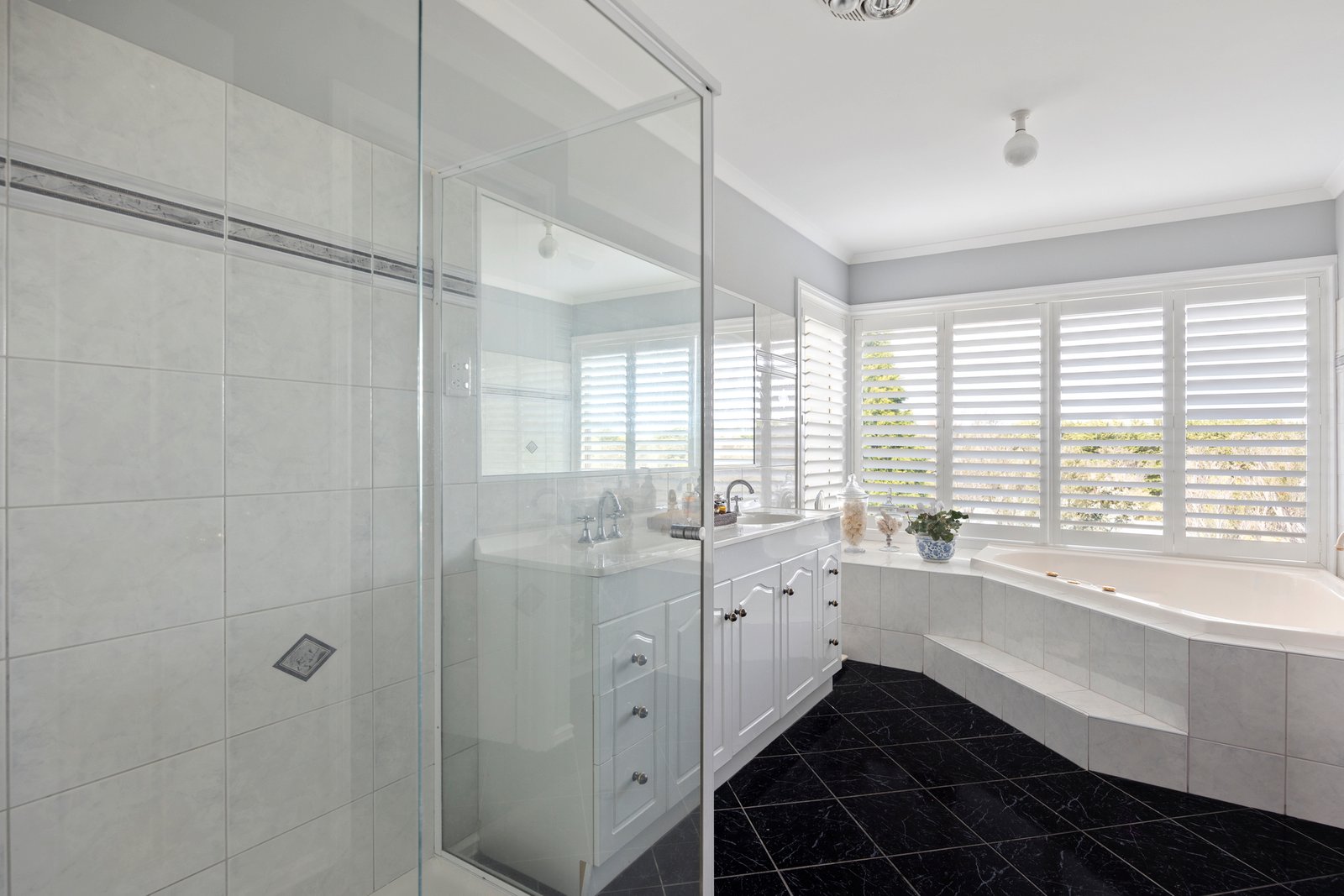 Real Estate and Property in 5 Alexandra Crescent, Rye, VIC