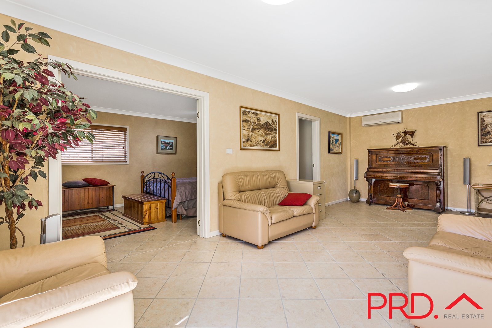 5 Amaroo Road TAMWORTH 18