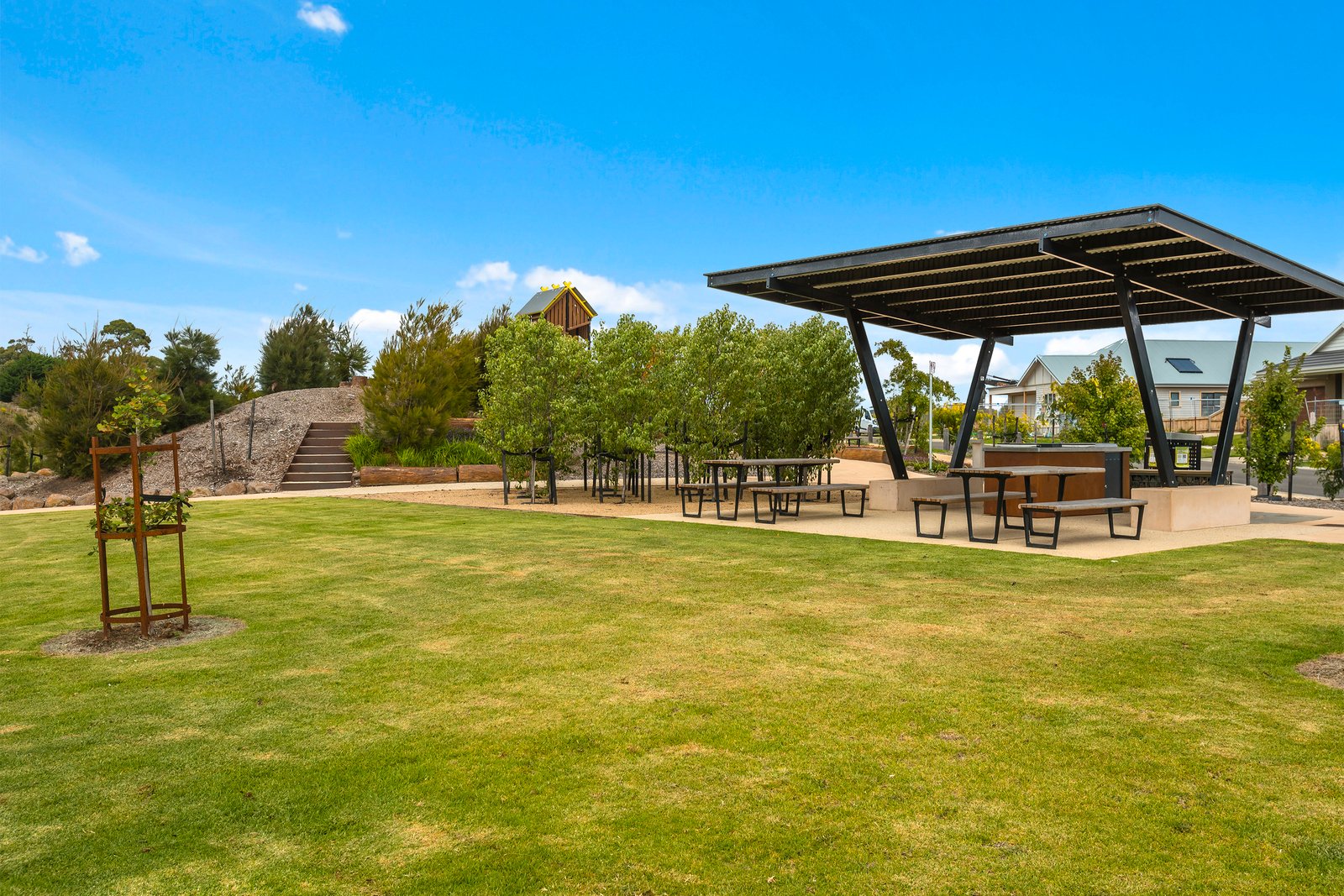 Real Estate and Property in 5 Amber Rise, Kyneton, VIC