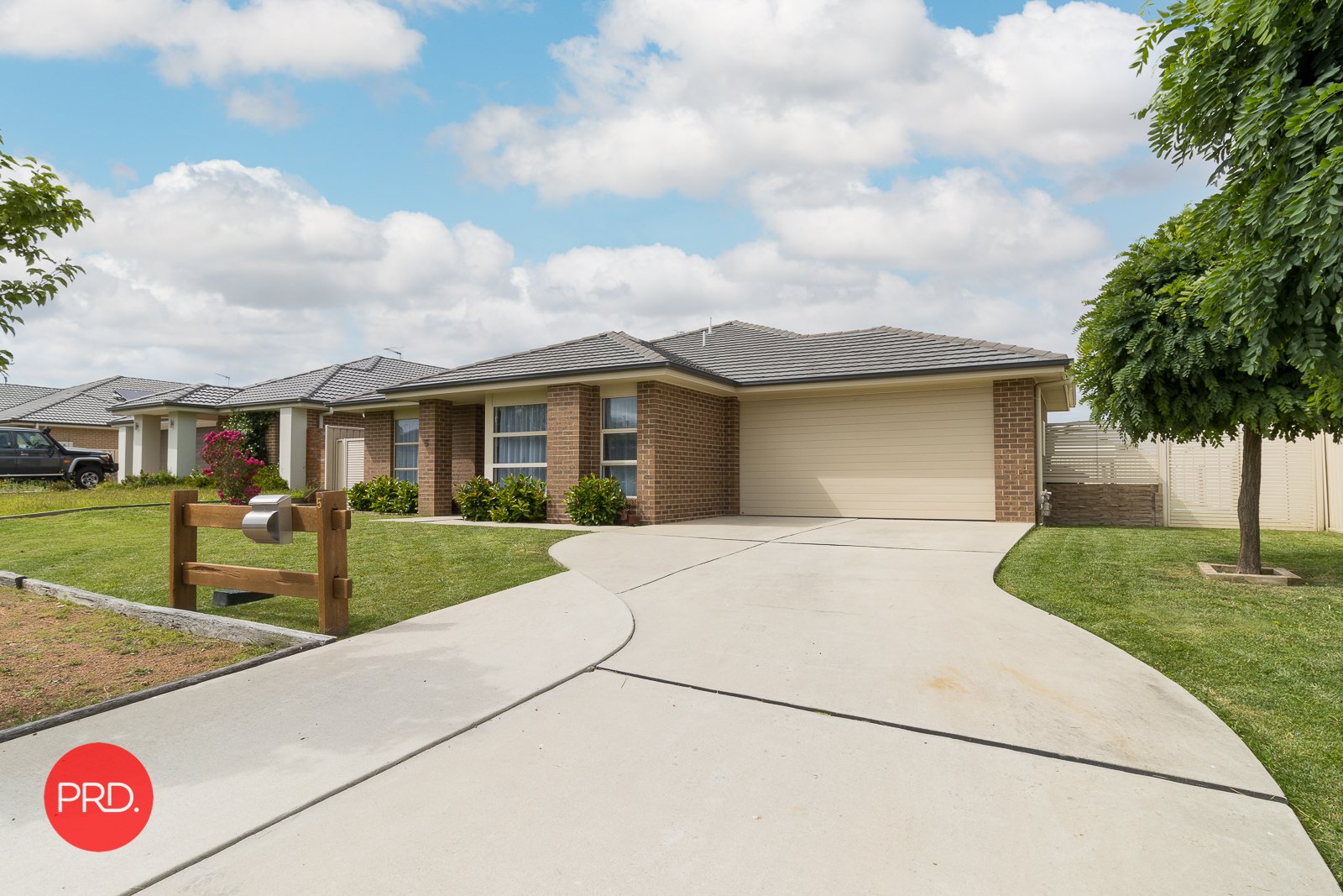 5 Angus Place BUNGENDORE 1