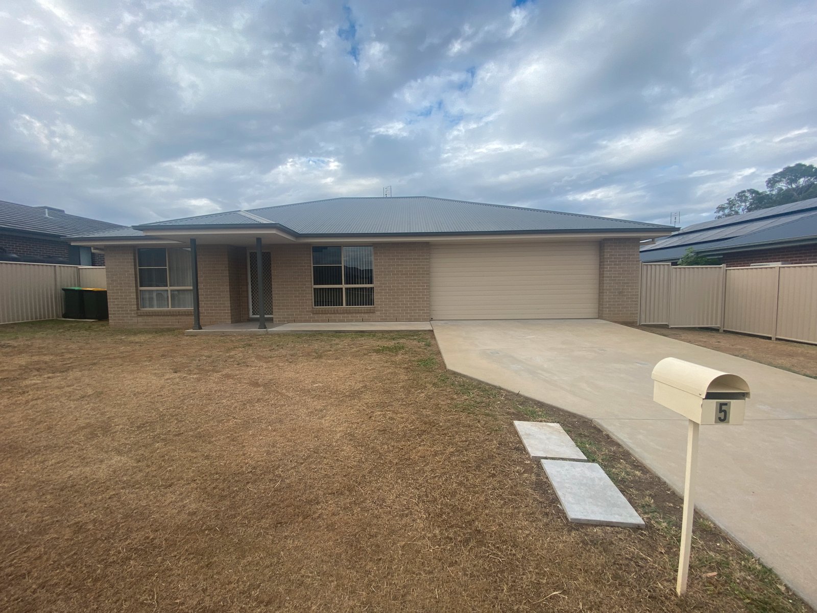 5 Appaloosa Place TAMWORTH 1