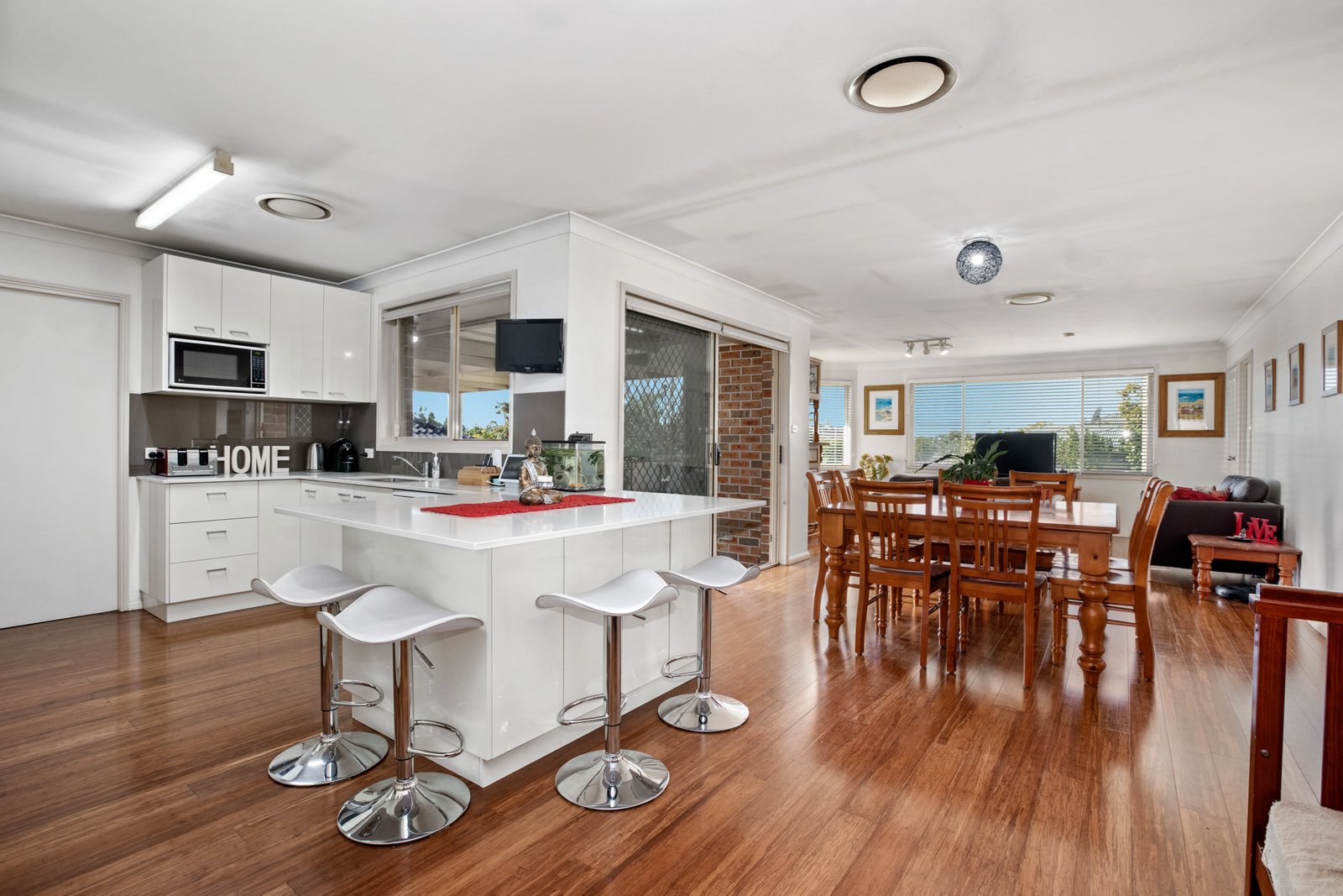 5 Appletree Avenue ABERGLASSLYN 5