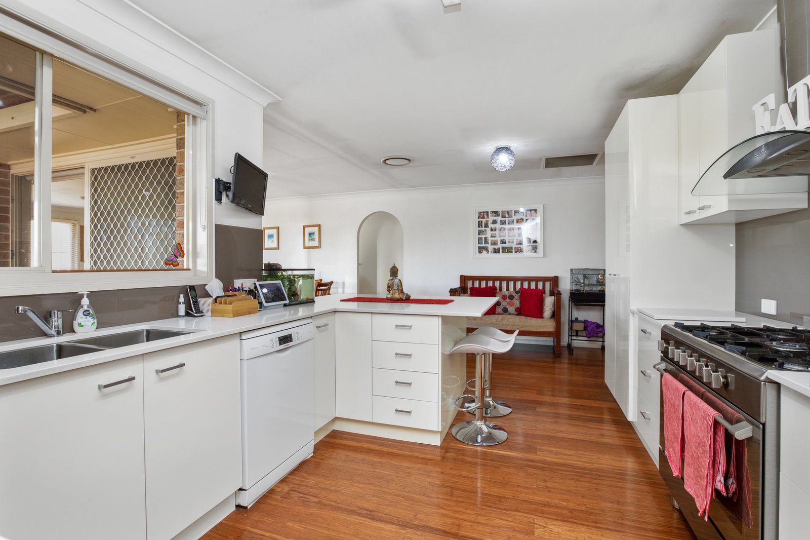 5 Appletree Avenue ABERGLASSLYN 7