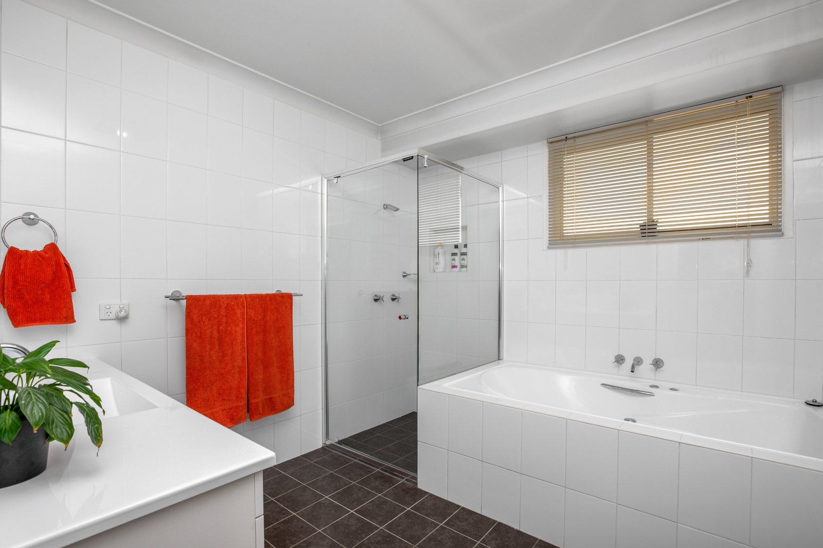 5 Appletree Avenue ABERGLASSLYN 16