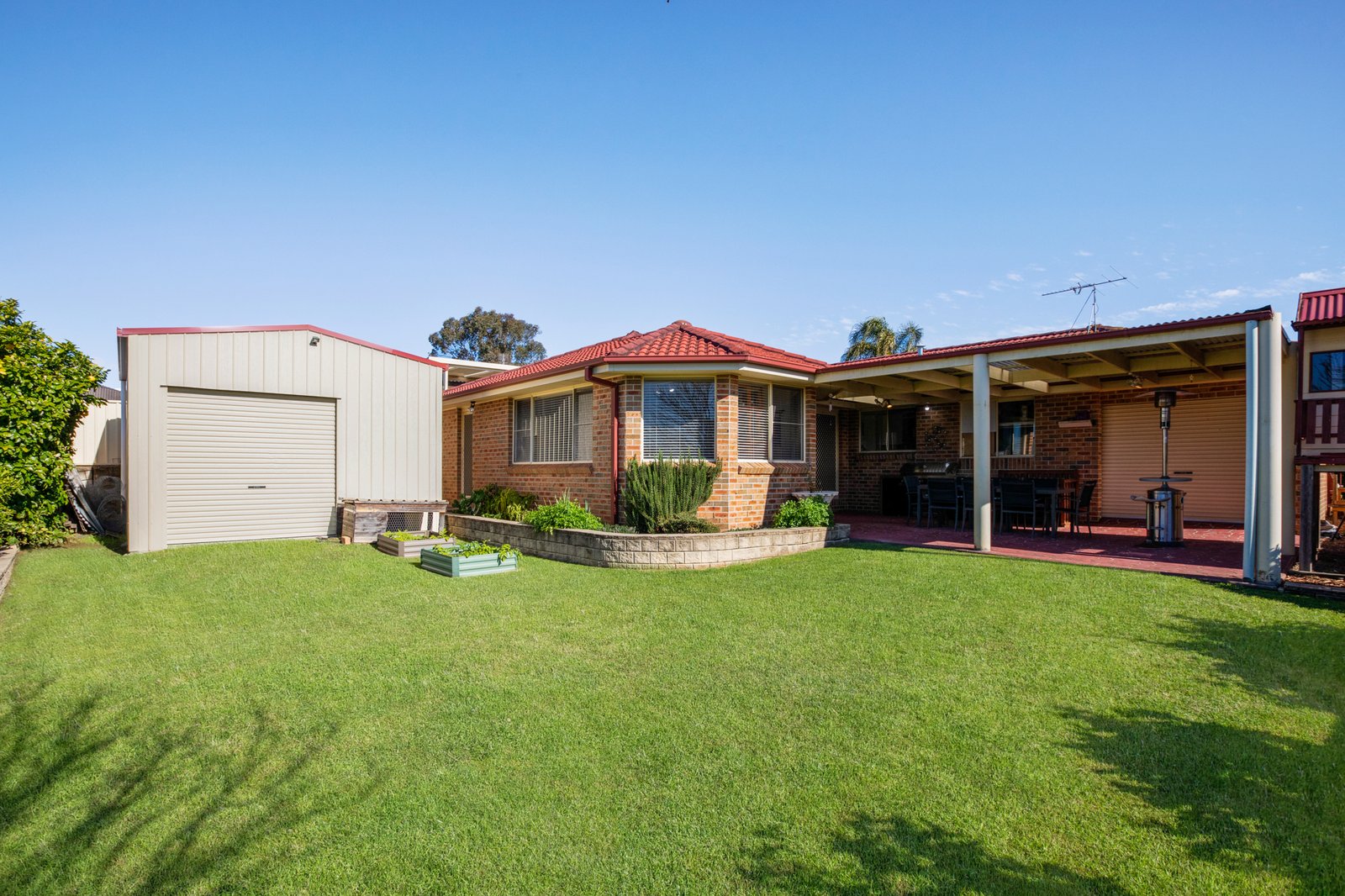 5 Appletree Avenue ABERGLASSLYN 17