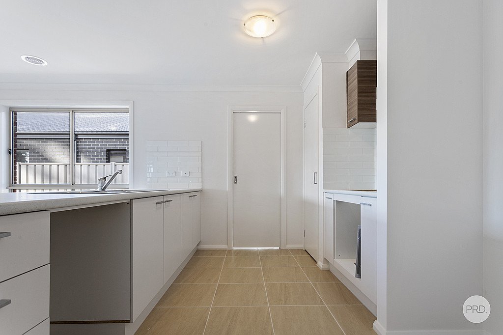 5 Argyle Lane ASCOT 3