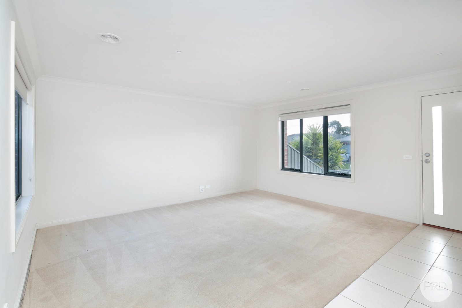 5 Ashwood Gardens MITCHELL PARK 2