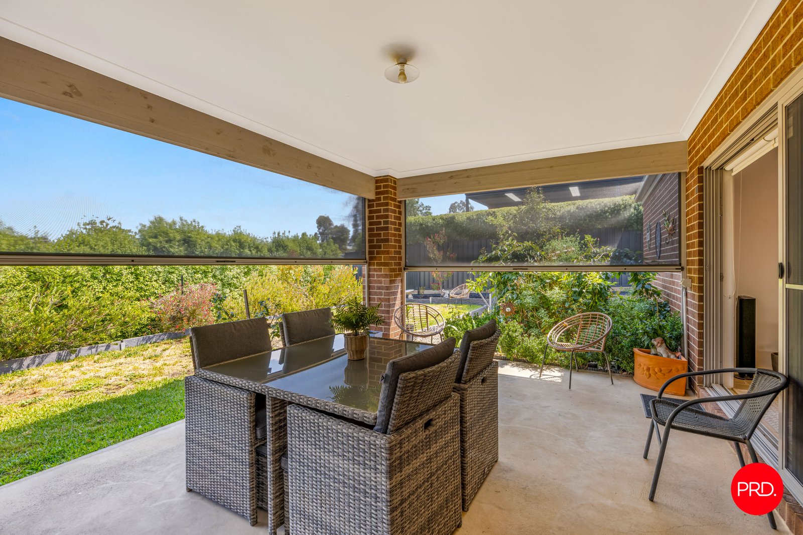 5 Augustine Avenue GOLDEN SQUARE 14