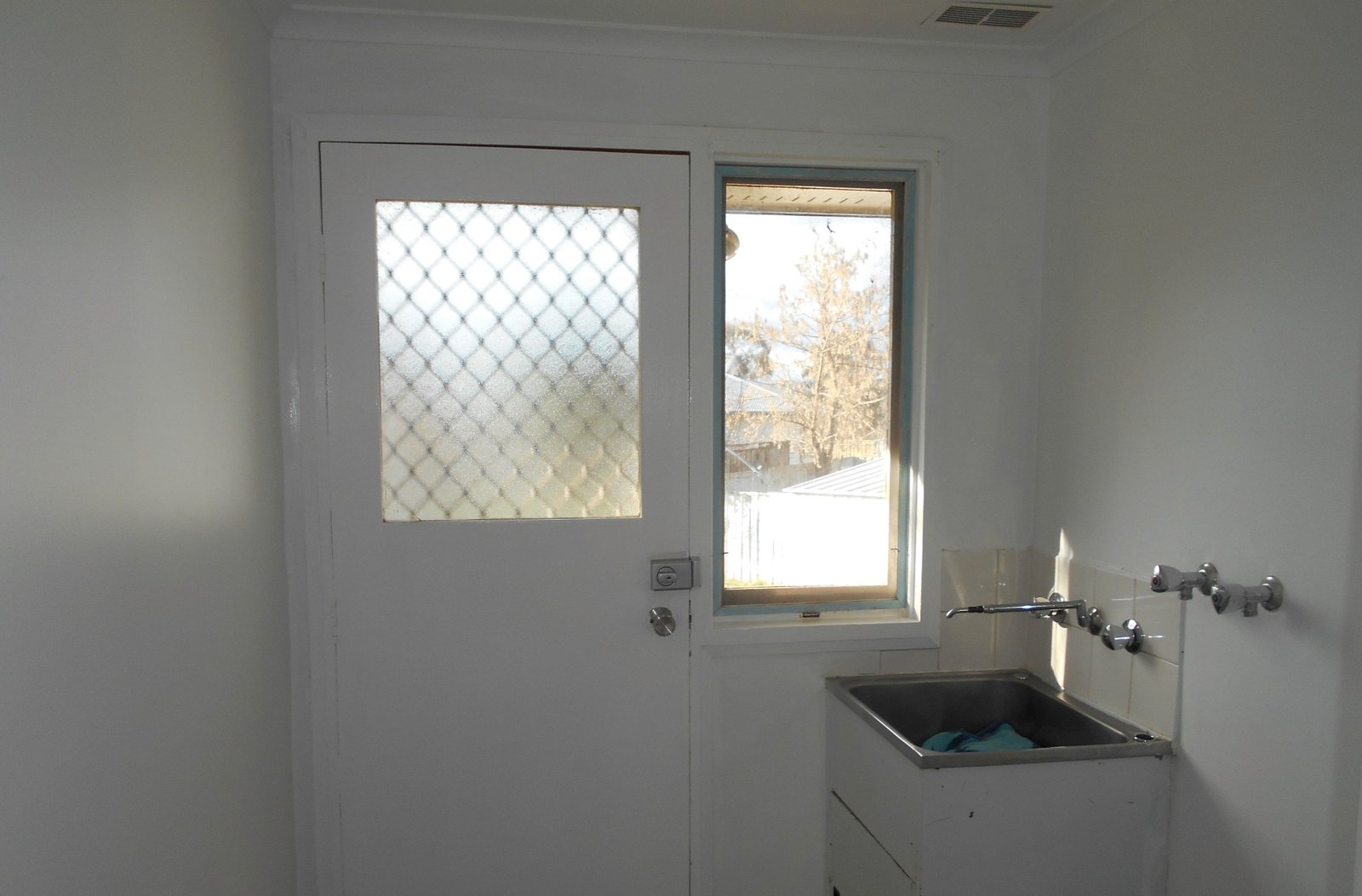 5 Banksia Crescent TUMUT 10