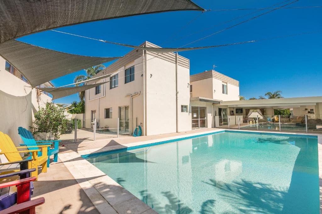 5 Banyan Court ASHMORE 1