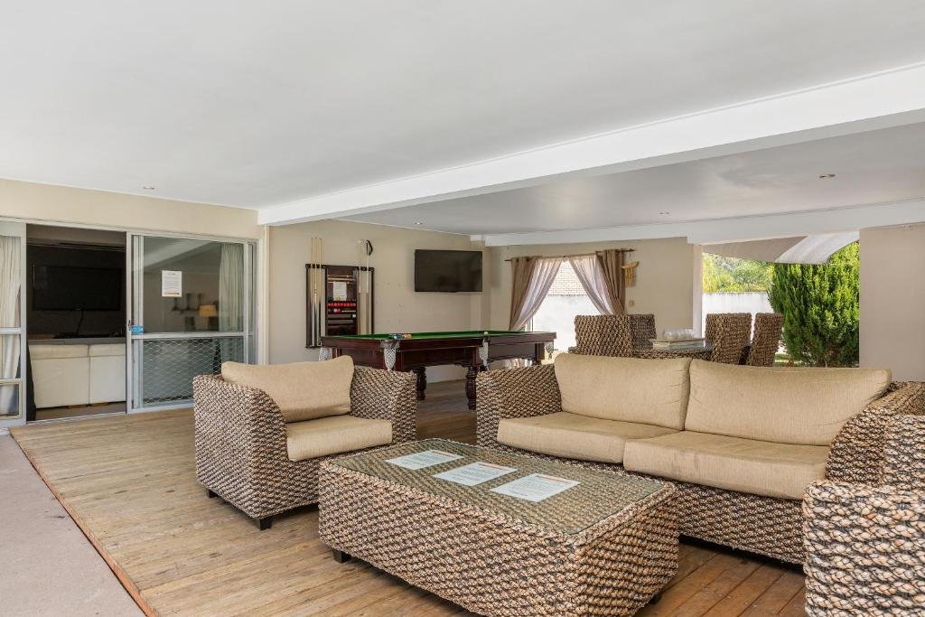 5 Banyan Court ASHMORE 2